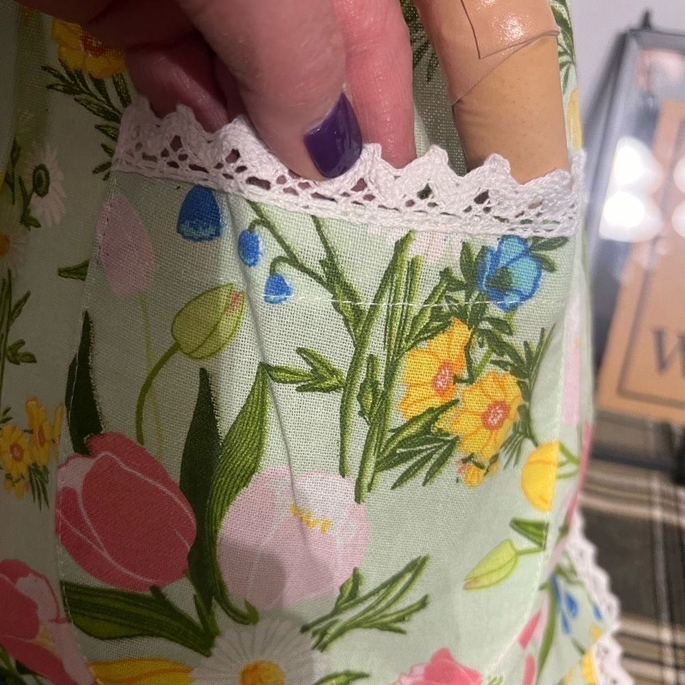 🌺 Spring Kitchen Apron - Picture 4 of 4